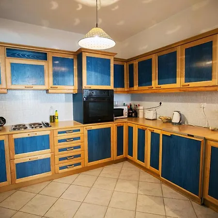 Апартаменты На Берегу Моря, Со Своим Пляжем И Двором Apartment *